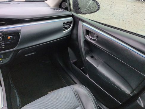 Used 2015 Toyota Corolla S FWD image 19