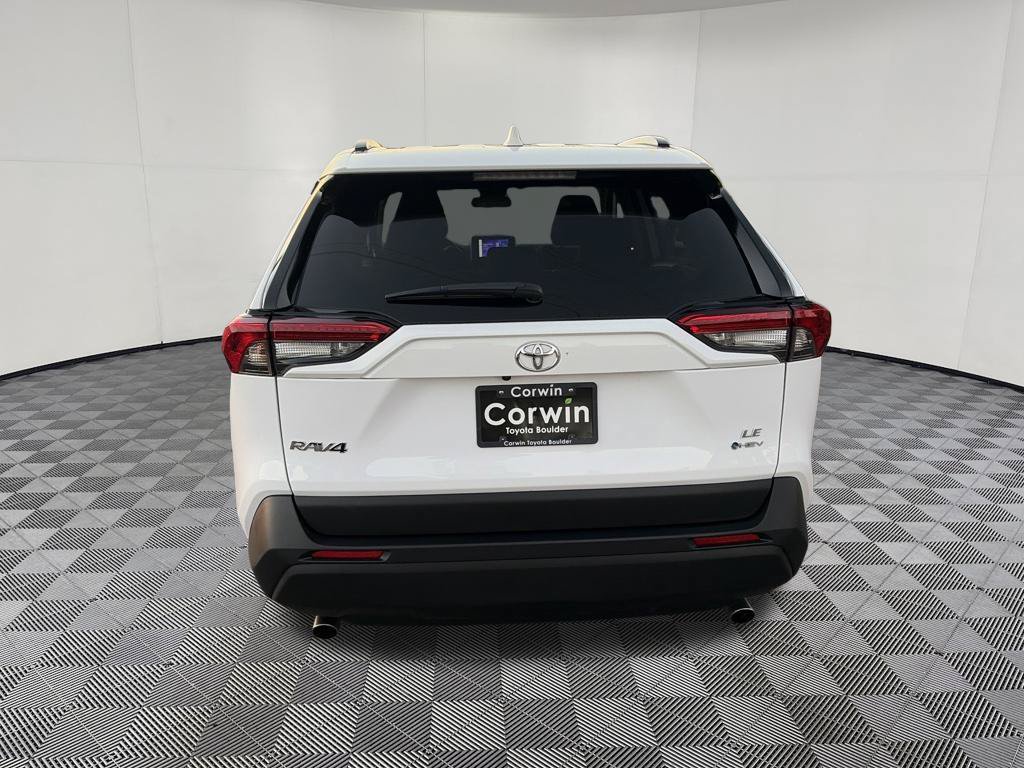 Used 2025 Toyota RAV4 LE AWD/4WD image 7