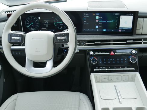 Used 2025 Hyundai Santa Fe Calligraphy image 16