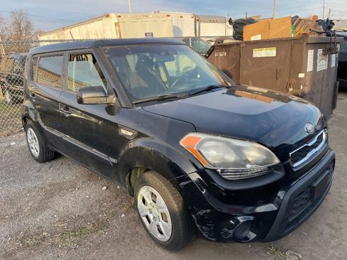 Used 2012 Kia Soul image 2