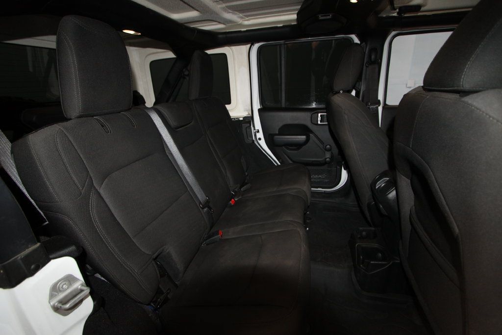 Used 2022 Jeep Wrangler Unlimited Sport AWD/4WD image 21