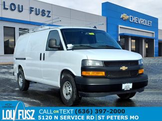 Used 2025 Chevrolet Express 3500 Work Van w/ Driver Convenience Package video 1