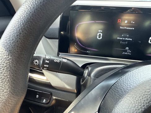 Used 2024 Kia Seltos LX image 31