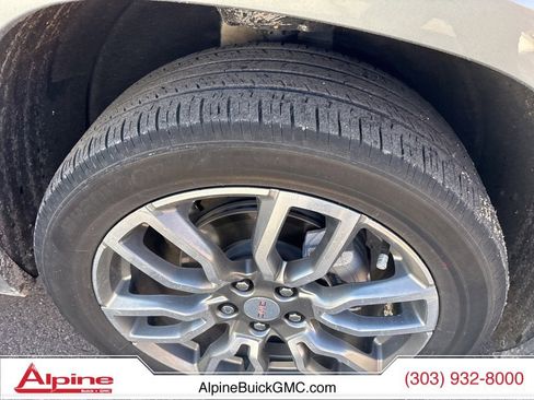 Used 2024 GMC Terrain Denali w/ Denali Premium Package image 3