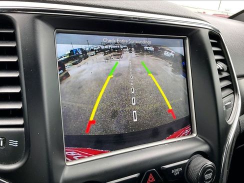 Used 2018 Jeep Grand Cherokee Altitude image 13