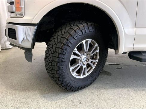 Used 2018 Ford F150 Lariat w/ Equipment Group 501A Mid AWD/4WD image 20