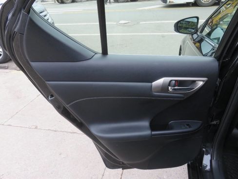 Used 2017 Lexus CT 200h w/ Navigation System Package image 28