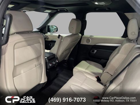 Used 2020 Land Rover Discovery Landmark AWD/4WD image 13