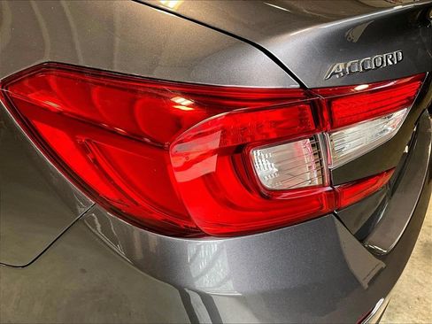 Used 2018 Honda Accord LX image 34