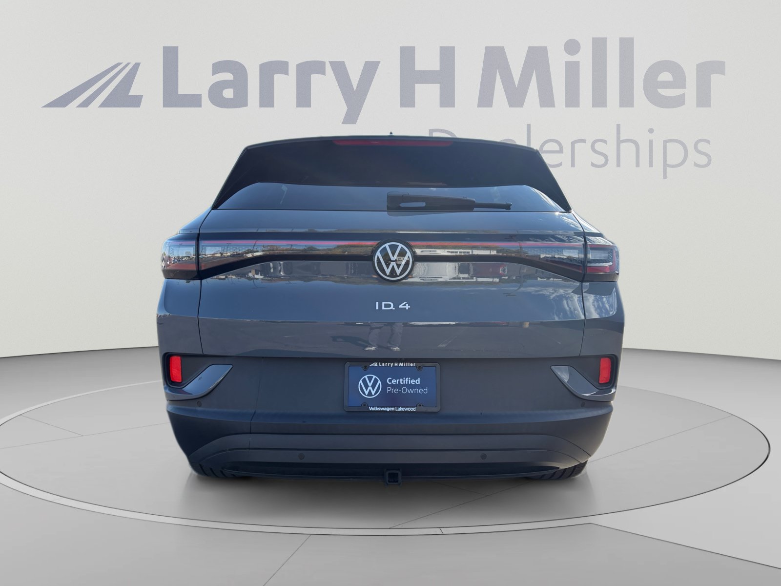 Used 2023 Volkswagen ID.4 Pro S AWD/4WD image 4