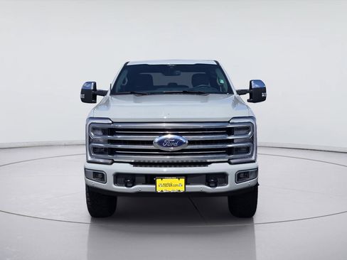 Used 2026 Ford F250 Platinum w/ Platinum Plus Package AWD/4WD image 2