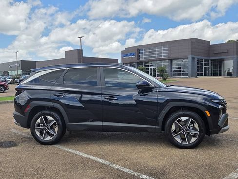 Certified 2025 Hyundai Tucson SEL AWD/4WD image 3