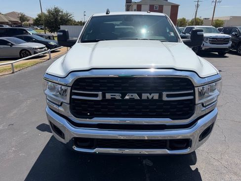 Used 2024 RAM 2500 Big Horn AWD/4WD image 9