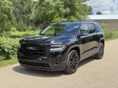 Used 2022 GMC Acadia SLT w/ Elevation Edition AWD/4WD image 2