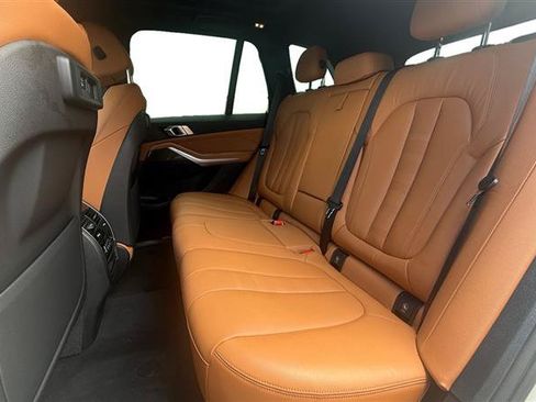 Used 2022 BMW X5 xDrive45e w/ Climate Comfort Package AWD/4WD image 16
