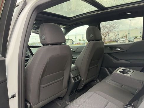 New 2026 Chevrolet Equinox LT w/ LPO, Floor Liner Package FWD image 41