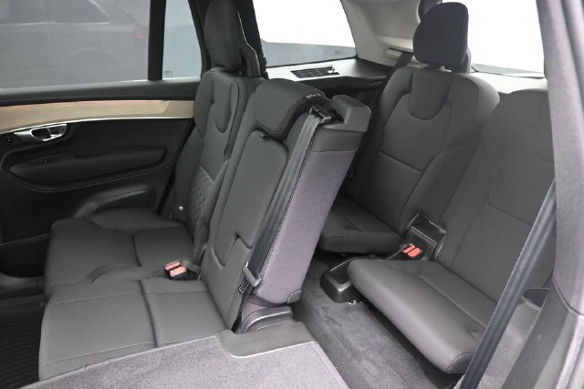 Used 2026 Volvo XC90 B6 Plus w/ Protection Package Premier AWD/4WD image 22