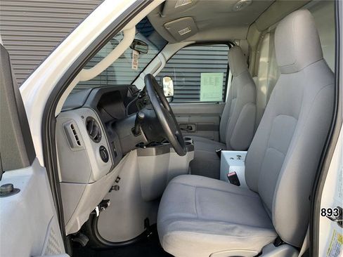 Used 2011 Ford E-350 and Econoline 350 Super Duty w/ PWR Locks & Windows Group image 23