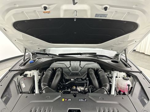 Certified 2026 Genesis GV70 3.5T Sport Prestige AWD/4WD image 26