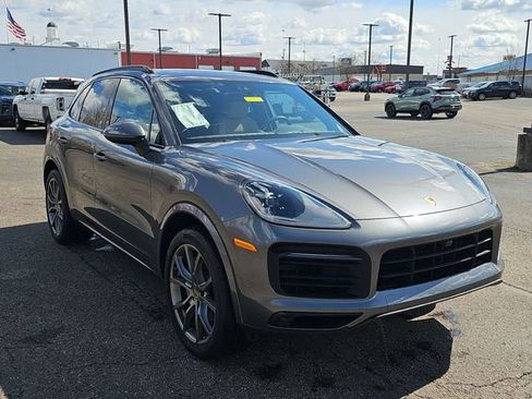 Used 2021 Porsche Cayenne S image 10