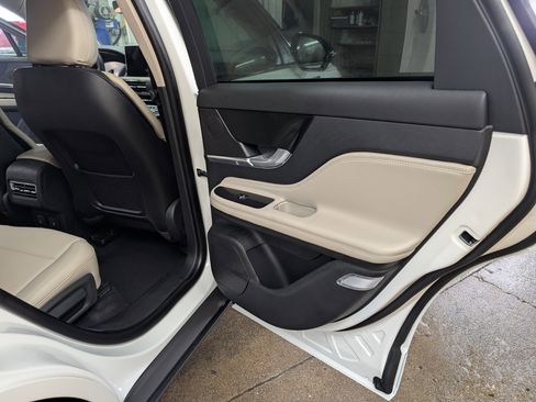 New 2026 Lincoln Corsair Reserve w/ Jet Appearance Package image 6