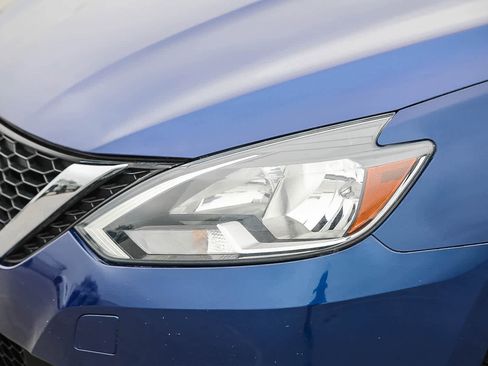 Used 2018 Nissan Sentra SV w/ Premium Package (P01) FWD image 8