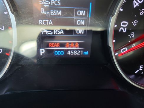 Used 2022 Toyota RAV4 XLE w/ Convenience Package FWD image 27