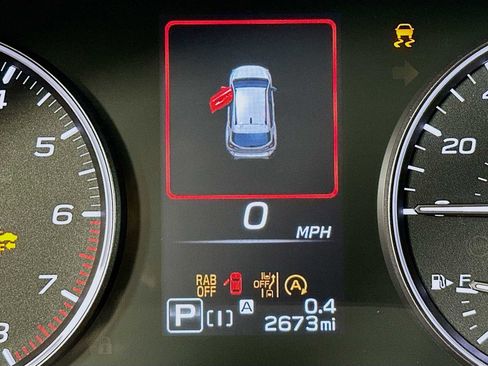 Used 2025 Subaru Crosstrek 2.5i Limited w/ Popular Package #4A image 10