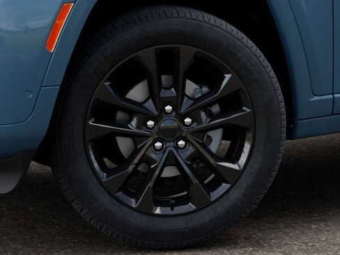New 2026 Jeep Grand Cherokee L Limited AWD/4WD image 4