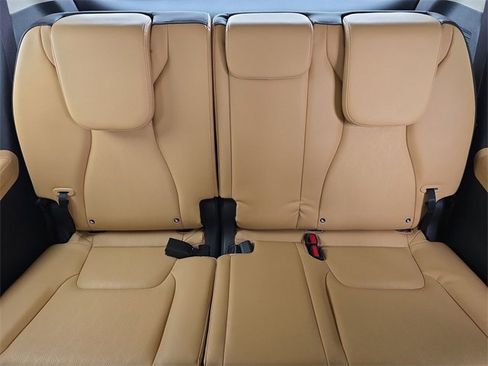 Certified 2024 Kia Carnival EX image 21