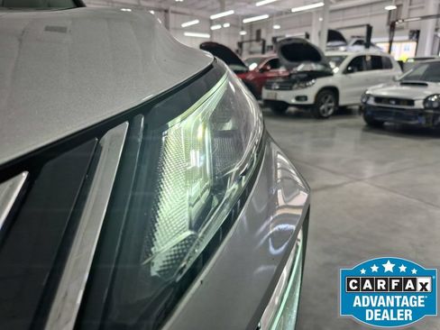 Used 2023 Nissan Rogue SV AWD/4WD image 13