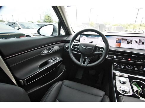 Used 2026 Genesis GV70 2.5T AWD/4WD image 9