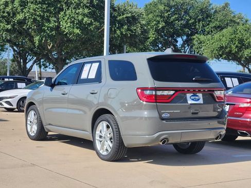 Used 2022 Dodge Durango GT RWD image 4