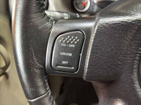 Used 2007 Jeep Liberty Sport AWD/4WD image 20