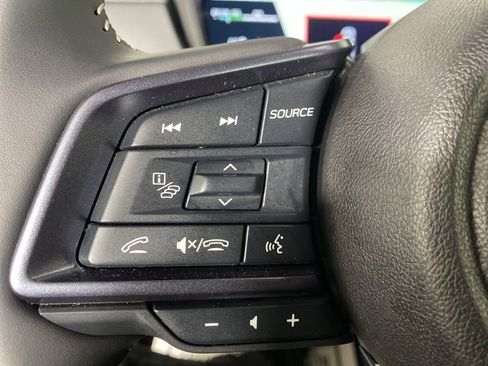 Certified 2025 Subaru Forester Limited image 20