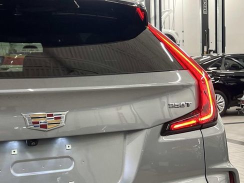 Used 2024 Cadillac XT4 Premium Luxury image 5