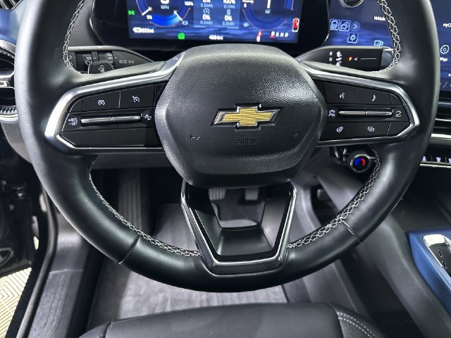 Used 2026 Chevrolet Equinox EV LT FWD image 11