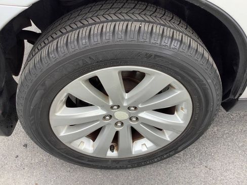 Used 2011 Subaru Forester 2.5X Limited AWD/4WD image 25