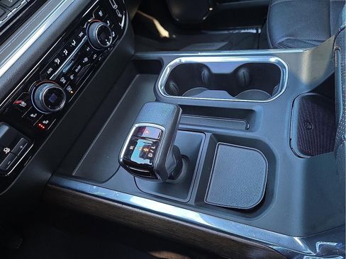 Used 2022 Chevrolet Silverado 1500 High Country w/ High Country Premium Package image 25