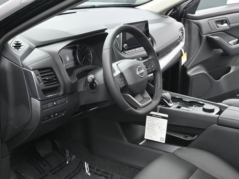 New 2026 Nissan Rogue SV image 7