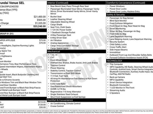 Used 2023 Hyundai Venue SEL image 3