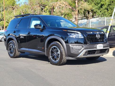 New 2025 Nissan Pathfinder Rock Creek image 4