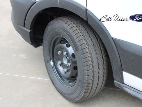 New 2024 Ford E-Transit Low Roof image 5