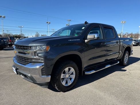Used 2021 Chevrolet Silverado 1500 LT w/ Bed Protection Package image 8