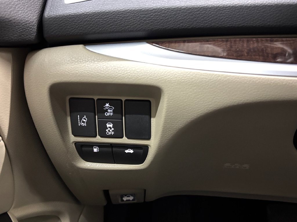 Used 2019 Acura TLX w/ Technology Package AWD/4WD image 30