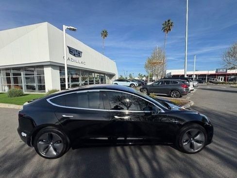 Used 2018 Tesla Model 3 Long Range image 4