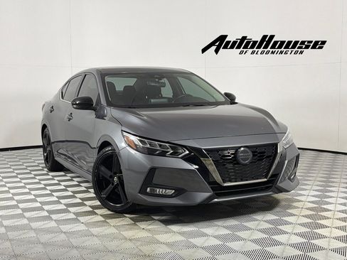 Used 2022 Nissan Sentra SR w/ Electronics Package FWD image 1