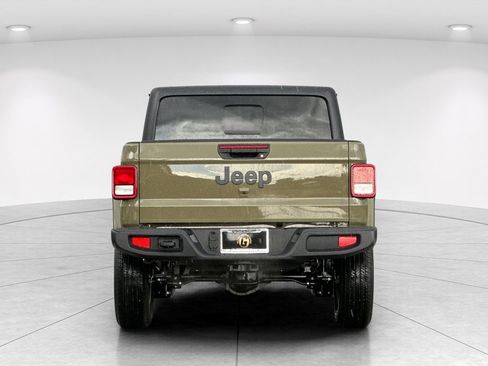 New 2026 Jeep Gladiator Sport AWD/4WD image 5