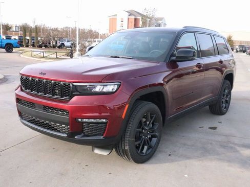 New 2025 Jeep Grand Cherokee L Limited AWD/4WD image 11
