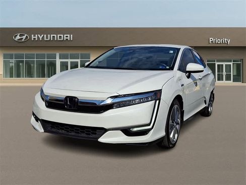 Used 2018 Honda Clarity Touring image 1